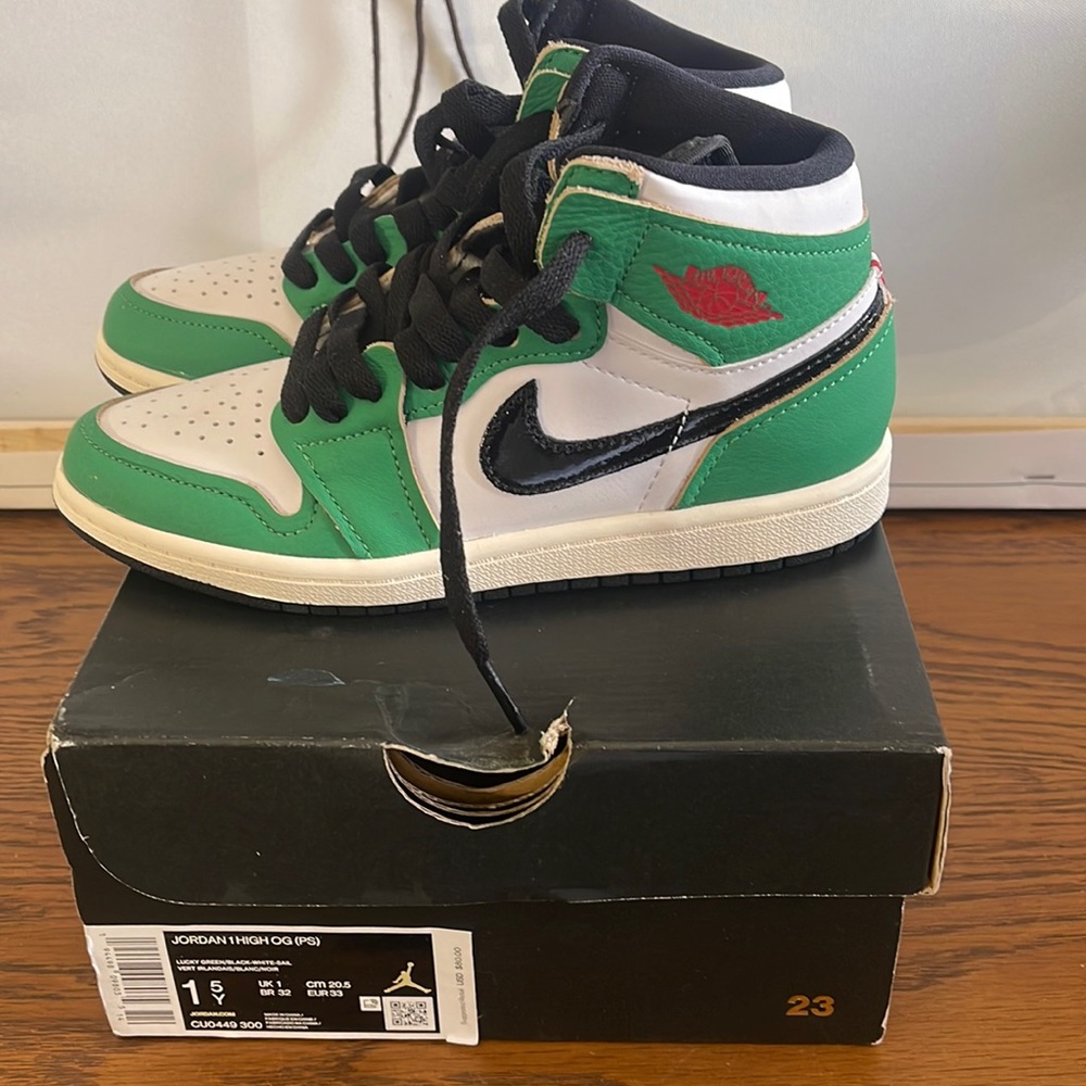 Jordan 1 high OG ( PS) youth size 1.5
